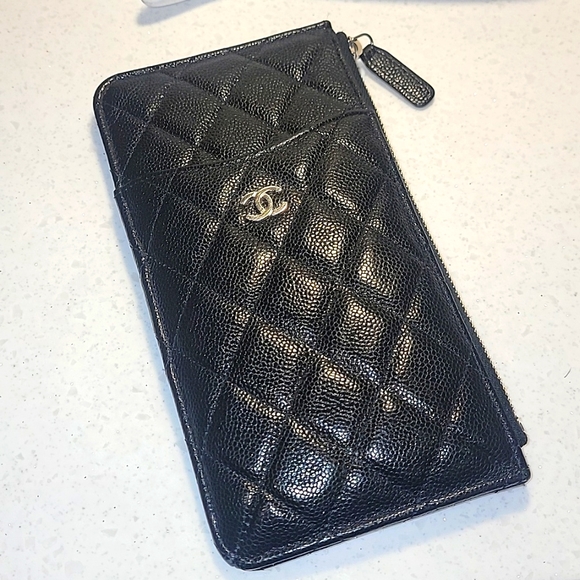 💯Authentic CHANEL caviar shw phone case card wallet - Picture 1 of 11